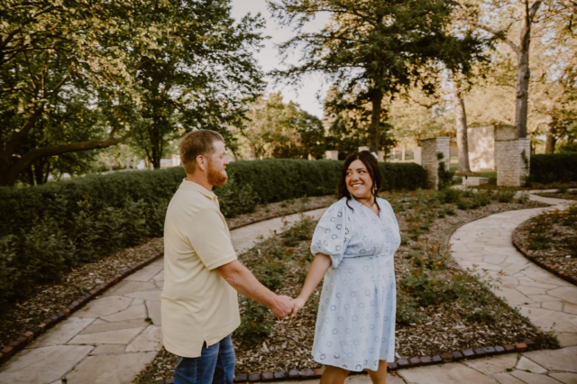 Mini Session Season ✨

There’s something about photographing people in the middle of their real life - not posed, not perfect, just present. This season I’m offering two mini session opportunities in some of my favorite places:

🌹 Summer Mini Sessions at Clare and Miles Mills Rose Garden behind the Des Moines Arts Center on August 8, 2026

🍂 Fall Mini Sessions at Jester Park in Granger on October 17, 2026

Each 30-minute session is designed to slow things down just enough to notice what matters - connection, movement, laughter, and the in-between moments that often mean the most. If you’ve been wanting updated photos that feel like you, I’d love to see you this season.

🌿 Booking link in bio!